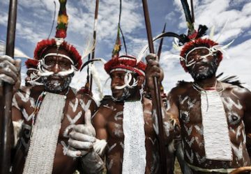 Mengenal Keunikan Tradisi Sunat Papua